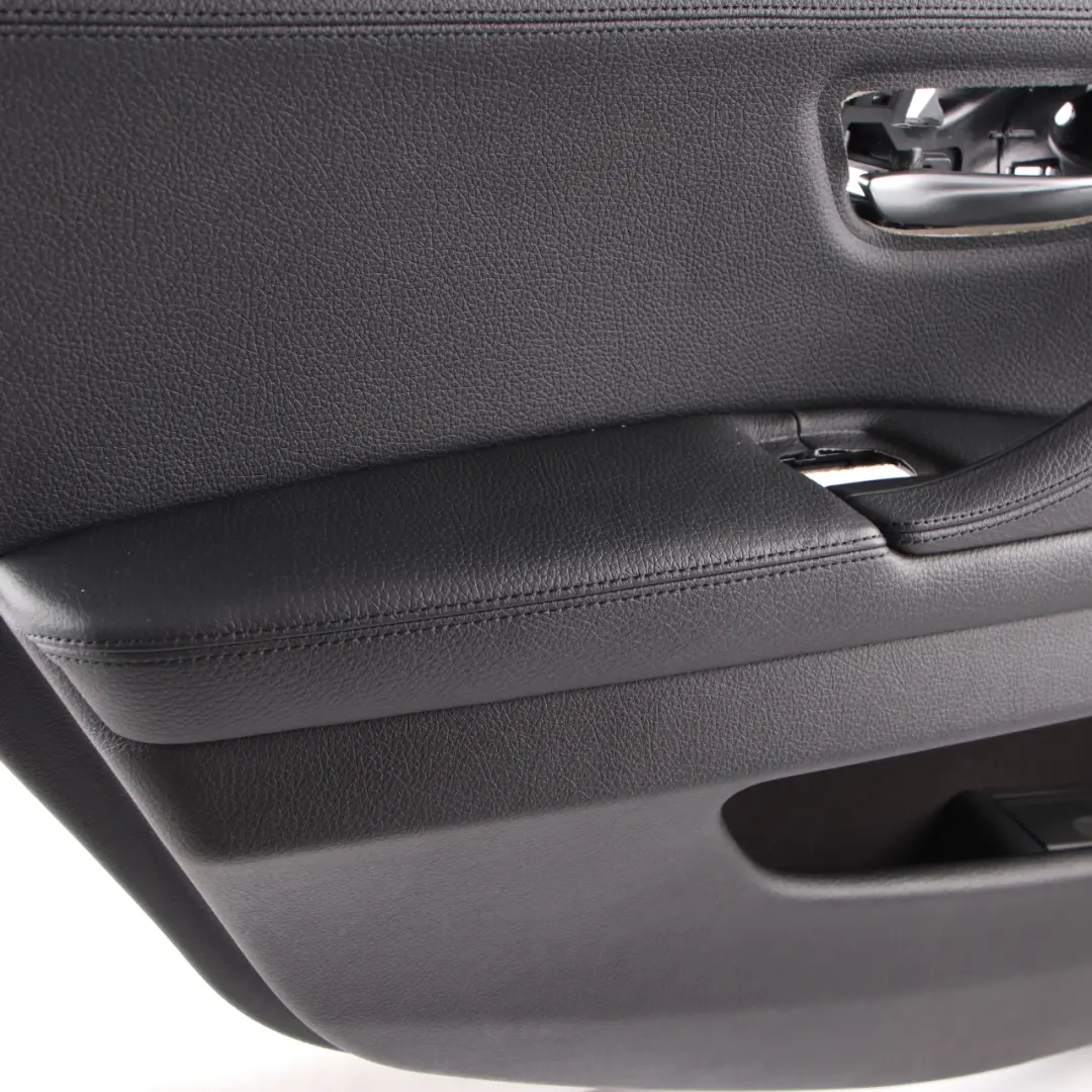 Scheda Porta Posteriore Sinistra Fodera Pannello HiFi Pelle Nero per BMW F10 F11 con numero di parte 7273303 BMW F10 F11 Scheda Porta Posteriore Sinistra Fodera Pannello HiFi Pelle Nero - SKU 7273303 - Numero di parte 7273303