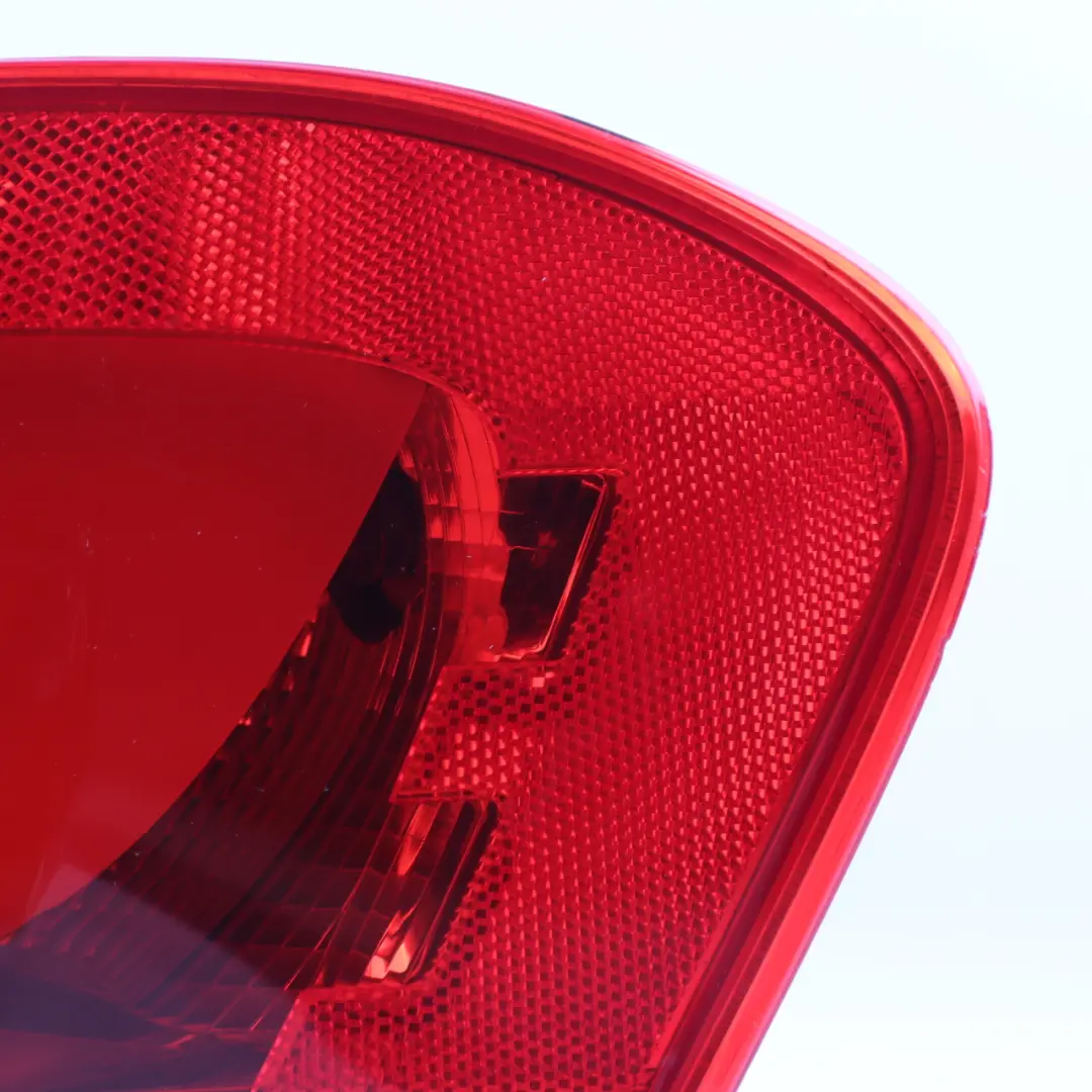 Lamp BMW E82 E88 Coupe Cabrio Tail Light Lightning Right O/S to Rear with Part number 7273428 Rear Lamp BMW E82 E88 Coupe Cabrio Tail Light Lightning Right O/S - SKU 7273428-1 - Part number 7273428