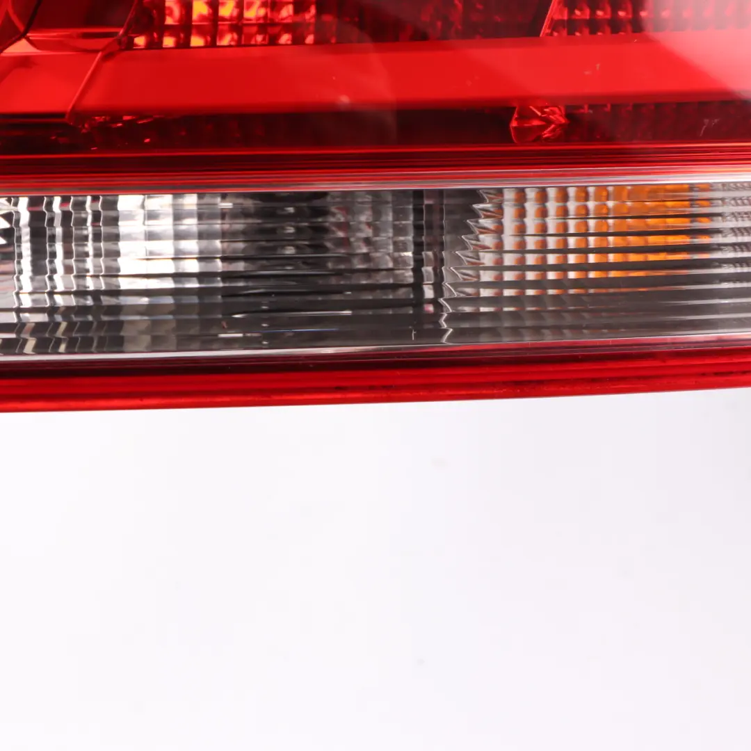 Lamp BMW E82 E88 Coupe Cabrio Tail Light Lightning Right O/S to Rear with Part number 7273428 Rear Lamp BMW E82 E88 Coupe Cabrio Tail Light Lightning Right O/S - SKU 7273428-1 - Part number 7273428