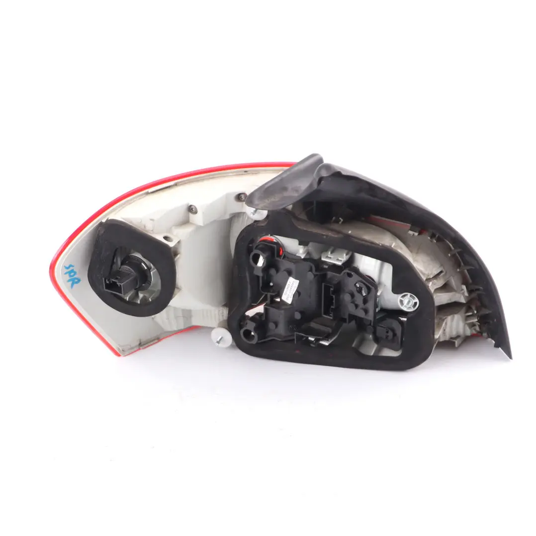 Lamp BMW E82 E88 Coupe Cabrio Tail Light Lightning Right O/S to Rear with Part number 7273428 Rear Lamp BMW E82 E88 Coupe Cabrio Tail Light Lightning Right O/S - SKU 7273428-1 - Part number 7273428