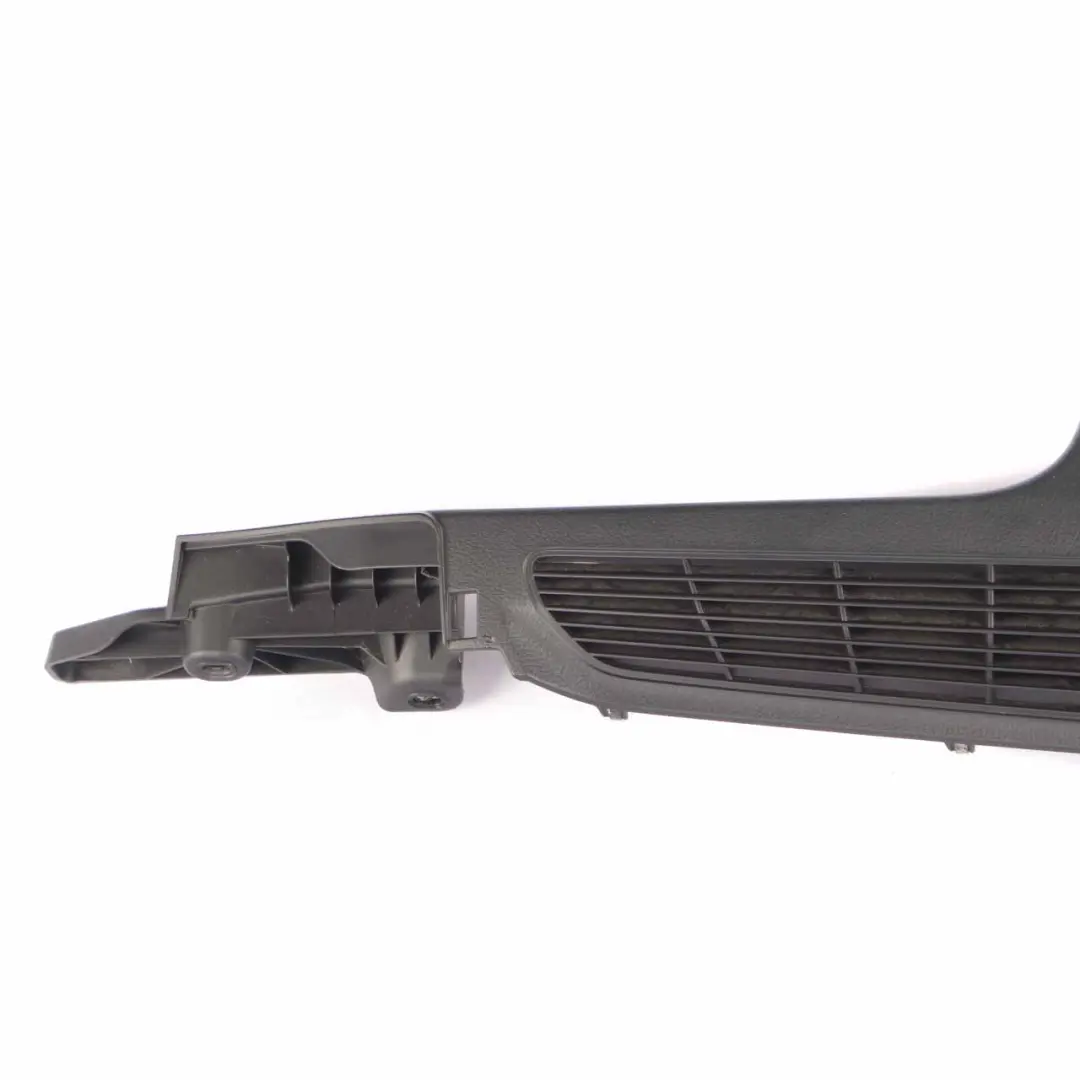 Carenatura Parapetto SX Nero per BMW F31 con numero di parte 7273740 BMW F31 Carenatura Parapetto SX Nero - SKU 7273740 - Numero di parte 7273740