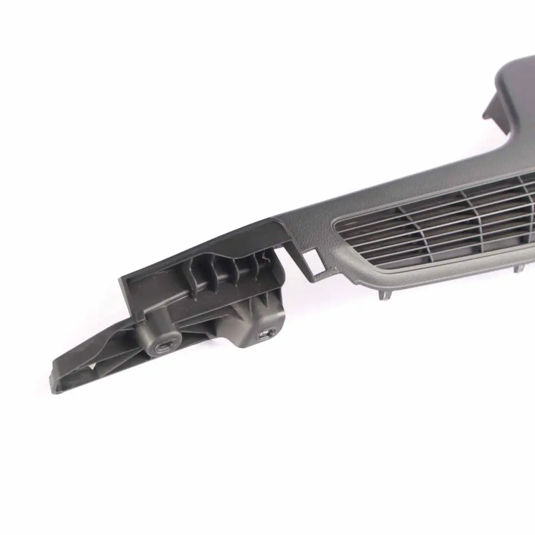 Embellecedor Panel Barandilla Derecha Maletero Negro 7238878 para BMW F31 con número de pieza 7273740 BMW F31 Embellecedor Panel Barandilla Derecha Maletero Negro 7238878 - SKU 7273740 - Número de pieza 7273740