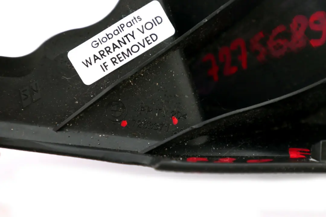 Blende Abdeckung Gurtendbeschlag Links Schwarz 7263371 für BMW F20 F30 F31 LCI mit Teilenummer 7275689 BMW F20 F30 F31 LCI Blende Abdeckung Gurtendbeschlag Links Schwarz 7263371 - SKU 7275689 - Teilenummer 7275689