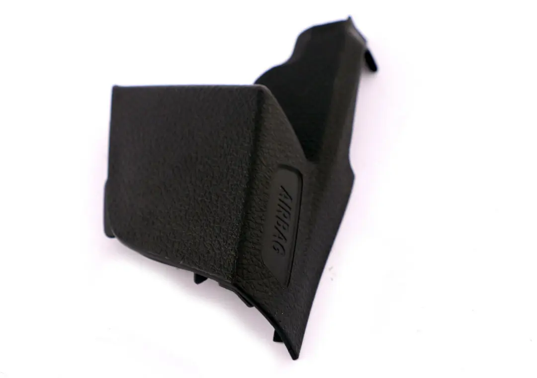 Couverture Visiere Gurtendbeschlag a Gauche Noir 7263371 BMW 1 3 F20 F30 F31 LCI - SKU 7275689 - Numéro de pièce 7275689