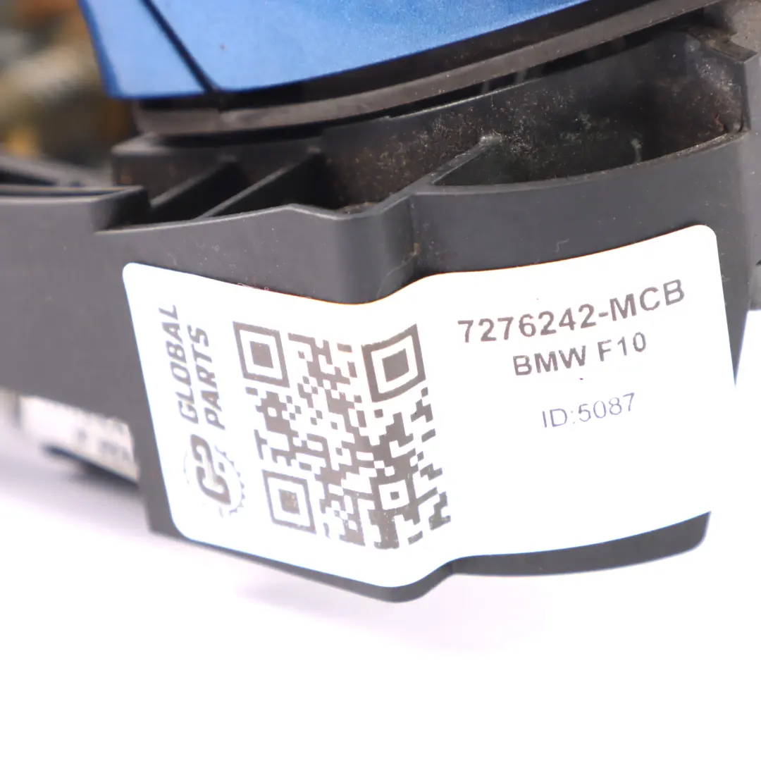 Maniglia completa porta posteriore destra Monte Carlo Blu B05 per BMW F10 F11 con numero di parte 7276242 BMW F10 F11 Maniglia completa porta posteriore destra Monte Carlo Blu B05 - SKU 7276242-MCB - Numero di parte 7276242