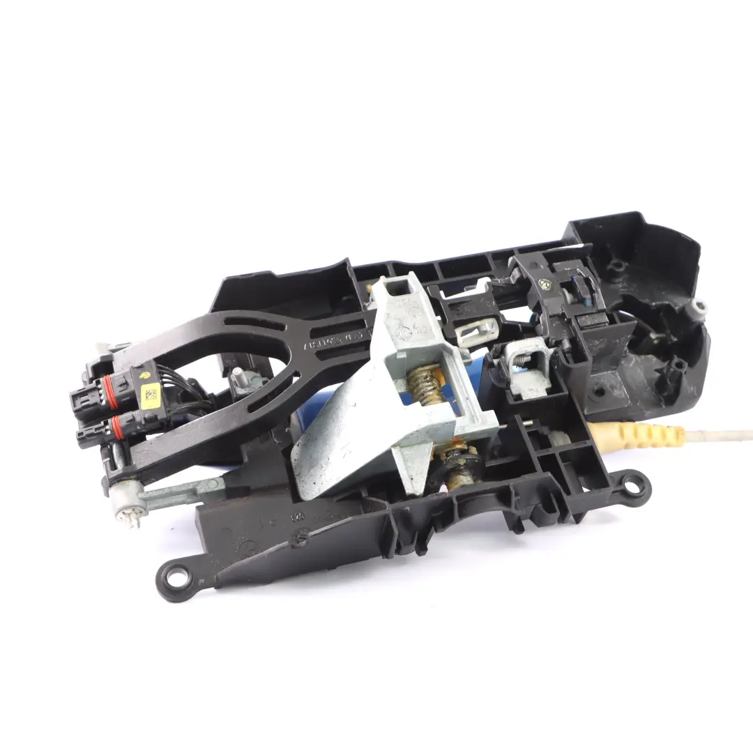 Asidero Completo Puerta Trasera Derecha Montecarlo Azul B05 para BMW F10 F11 con número de pieza 7276242 BMW F10 F11 Asidero Completo Puerta Trasera Derecha Montecarlo Azul B05 - SKU 7276242-MCB - Número de pieza 7276242