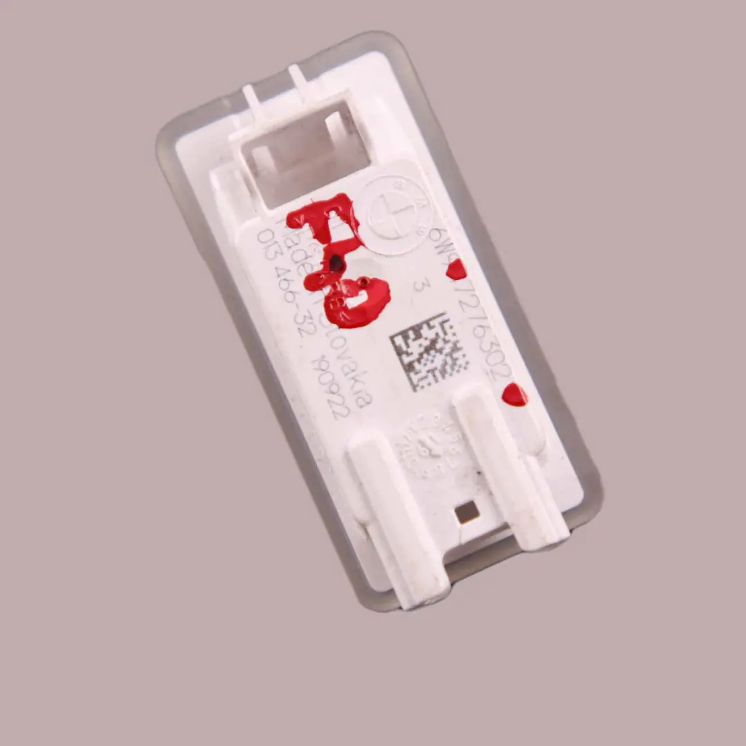 Lampka Oświetlenia Wnętrza LED do BMW F40 o numerze 7276302 BMW F40 Lampka Oświetlenia Wnętrza LED - SKU 7276302 - Numer Części 7276302