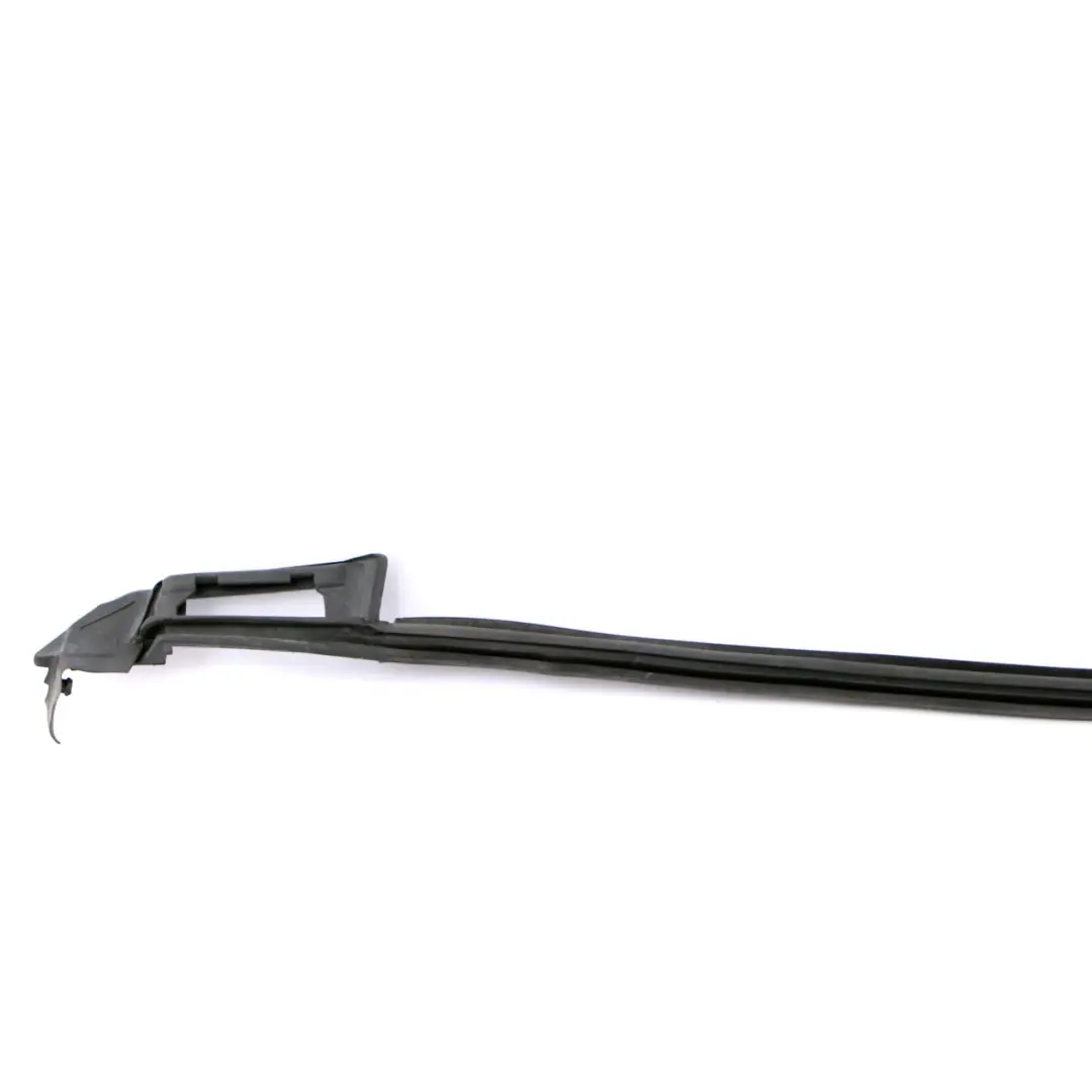 Guarnizione canale interno porta anteriore destra per BMW i3 I01 con numero di parte 7277050 BMW i3 I01 Guarnizione canale interno porta anteriore destra - SKU 7277050 - Numero di parte 7277050