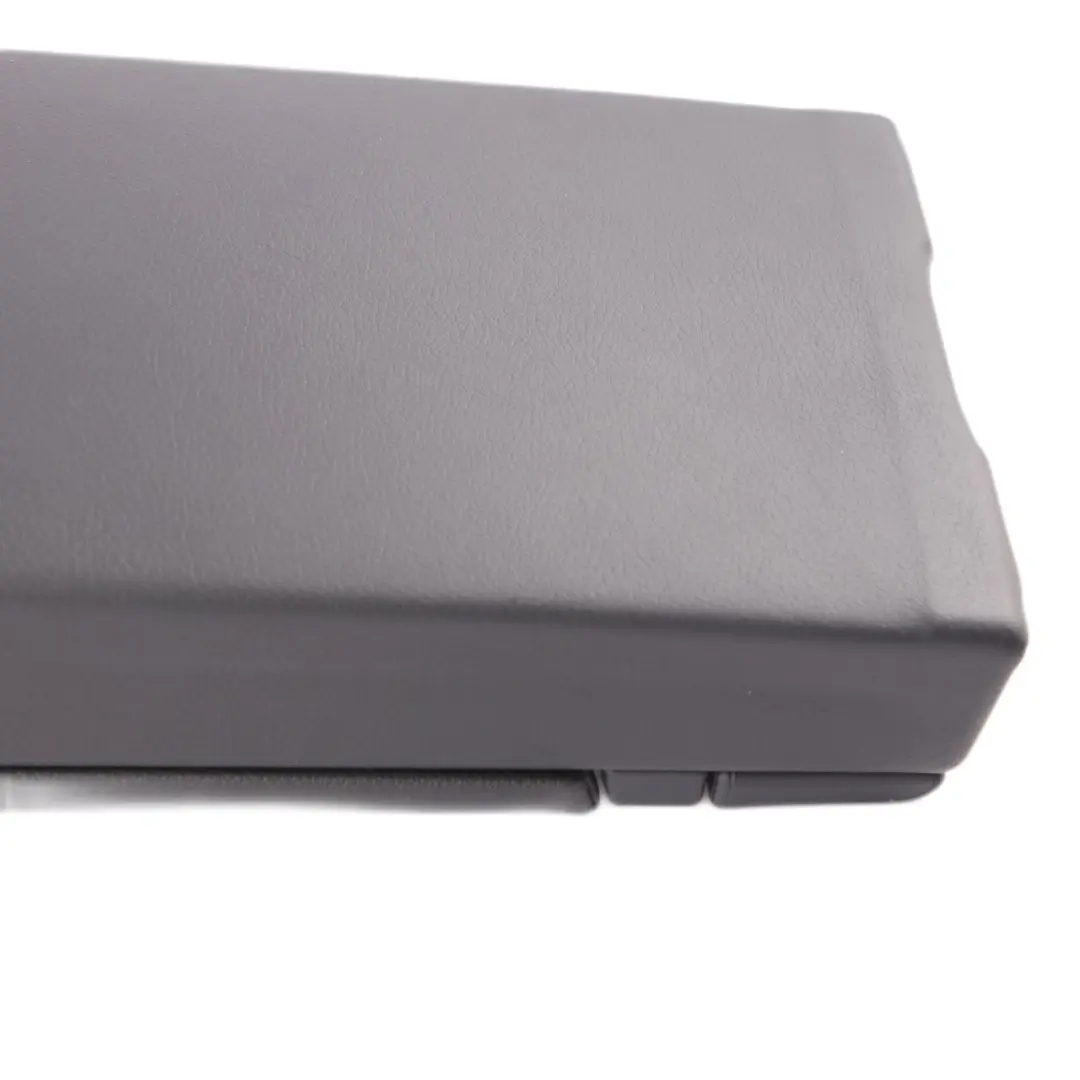 Apoyabrazos Asiento Trasero Centro Cubierta cuero negro para BMW F10 F11 con número de pieza 7277992 BMW F10 F11 Apoyabrazos Asiento Trasero Centro Cubierta cuero negro - SKU 7277992 - Número de pieza 7277992