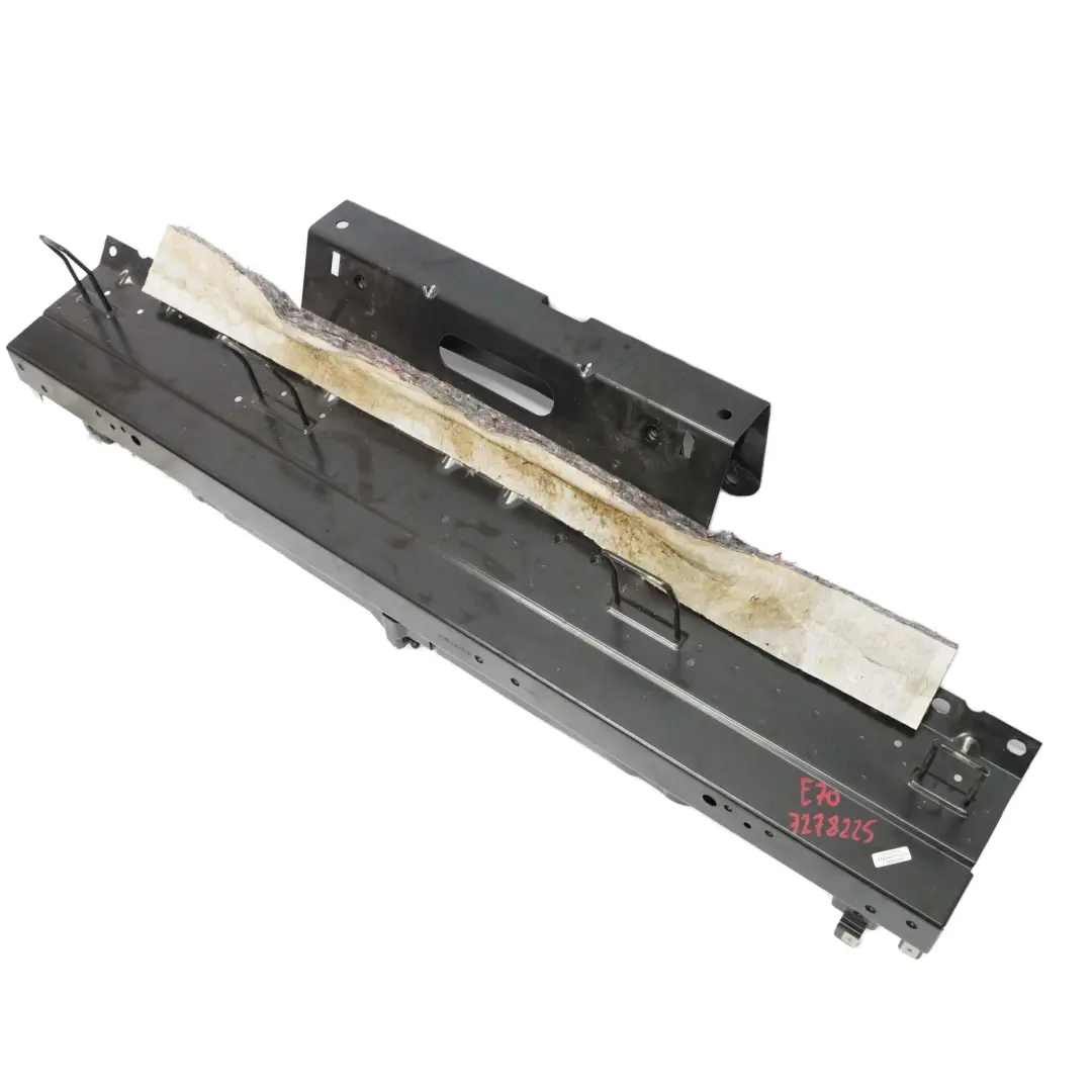 Travesa?o Respaldo Asiento Montaje Trasero para BMW X5 E70 con número de pieza 7278225 BMW X5 E70 Travesa?o Respaldo Asiento Montaje Trasero - SKU 7278225 - Número de pieza 7278225