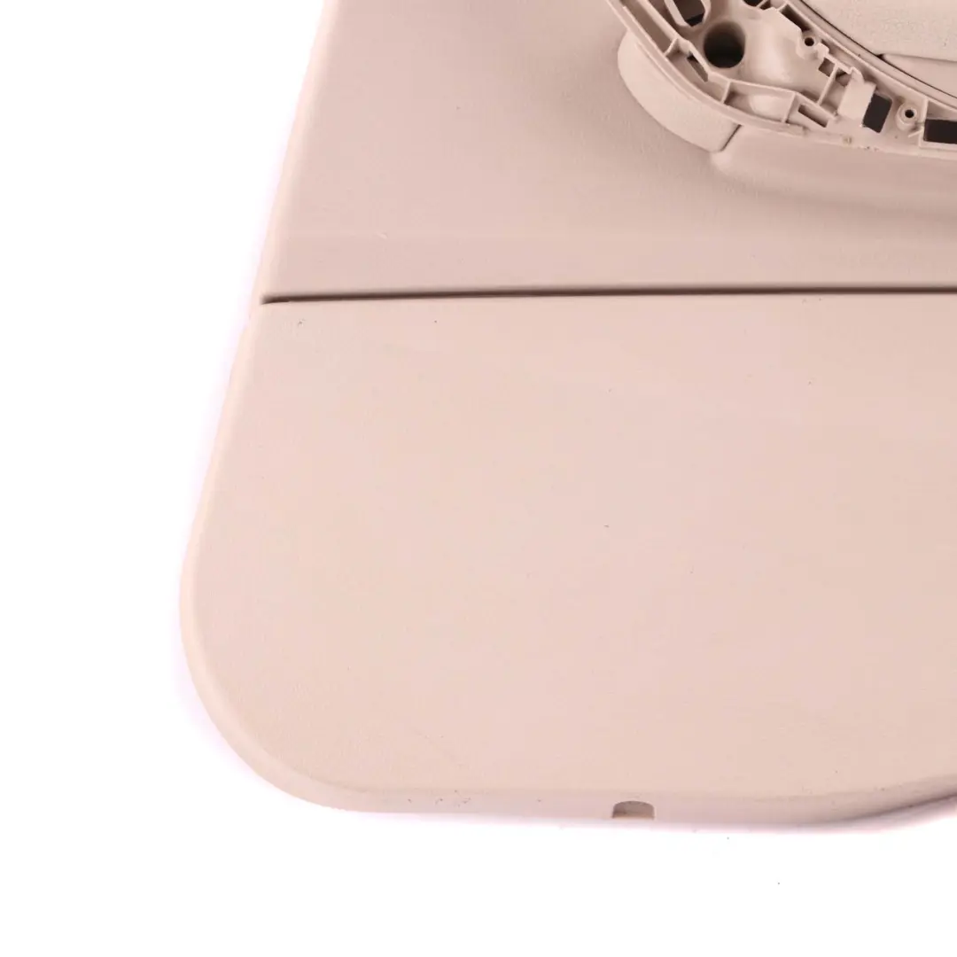 Panel de la tarjeta de puerta trasera derecha de cuero Dakota Oyster para BMW F20 con número de pieza 7278492 BMW F20 Panel de la tarjeta de puerta trasera derecha de cuero Dakota Oyster - SKU 7278492 - Número de pieza 7278492