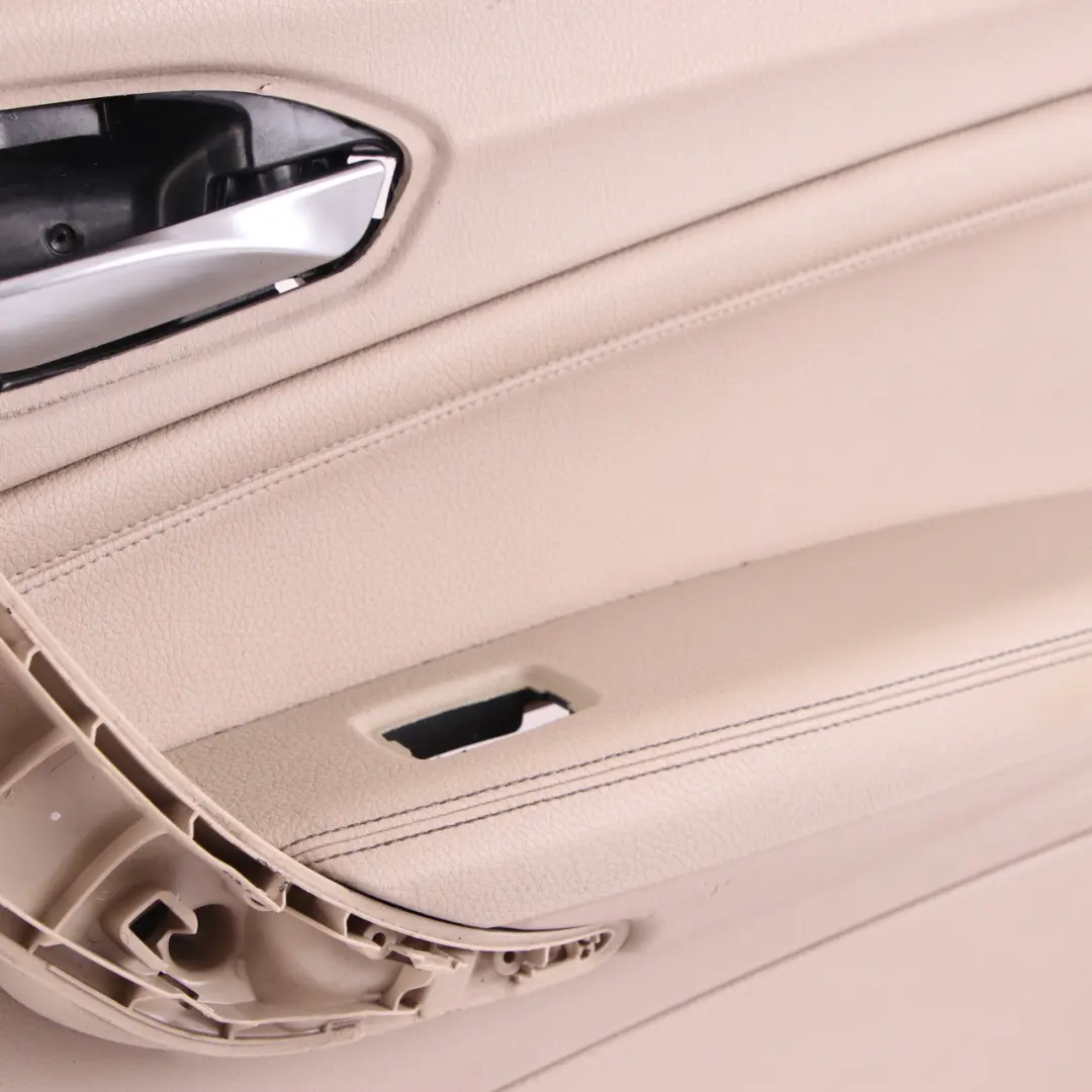 Tür Karte Panel Hinten Rechts Verkleidung Abdeckung Leder Dakota Oyster für BMW F20 mit Teilenummer 7278492 BMW F20 Tür Karte Panel Hinten Rechts Verkleidung Abdeckung Leder Dakota Oyster - SKU 7278492 - Teilenummer 7278492