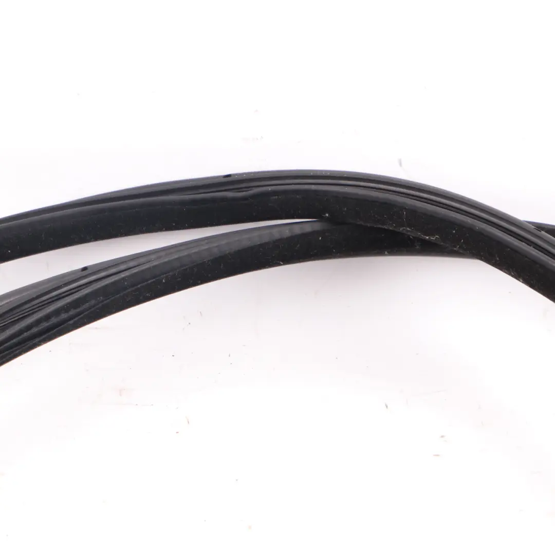 Door Seal BMW F10 F11 Front Left Right N/O/S Edge Protection Gasket to with Part number 7278503 Door Seal BMW F10 F11 Front Left Right N/O/S Edge Protection Gasket - SKU 7278503 - Part number 7278503