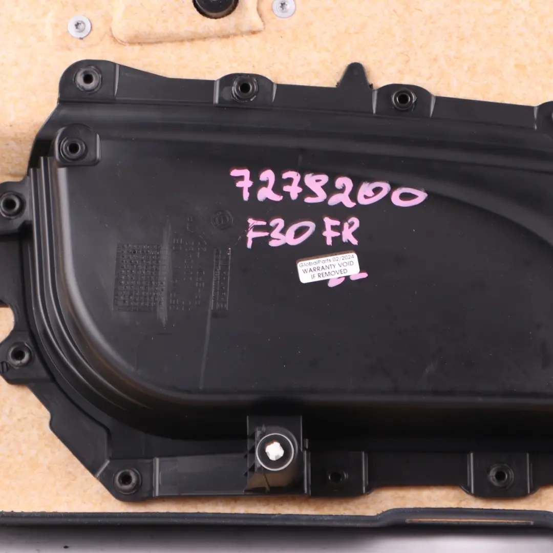 Front Right O/S Door Card Lining Panel Leather Red Black to BMW F30 F31 LCI with Part number 7279200 BMW F30 F31 LCI Front Right O/S Door Card Lining Panel Leather Red Black - SKU 7279200 - Part number 7279200