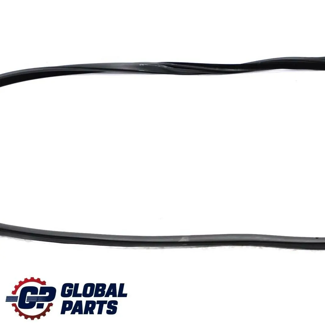 Puerta Delantera Izquierda Burlete Exterior para BMW F32 F82 M4 con número de pieza 7279741 BMW F32 F82 M4 Puerta Delantera Izquierda Burlete Exterior - SKU 7279741 - Número de pieza 7279741