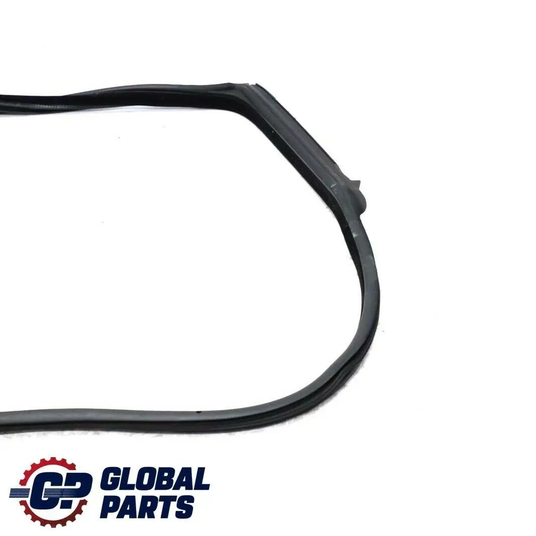 Puerta Delantera Izquierda Burlete Exterior para BMW F32 F82 M4 con número de pieza 7279741 BMW F32 F82 M4 Puerta Delantera Izquierda Burlete Exterior - SKU 7279741 - Número de pieza 7279741