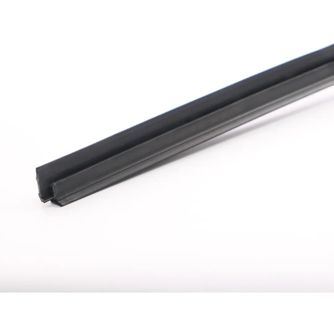 BMW F33 F83 M4 Joint Quartier Joint intérieur canal droite vitre arrière - SKU 7280296 - Numéro de pièce 7280296