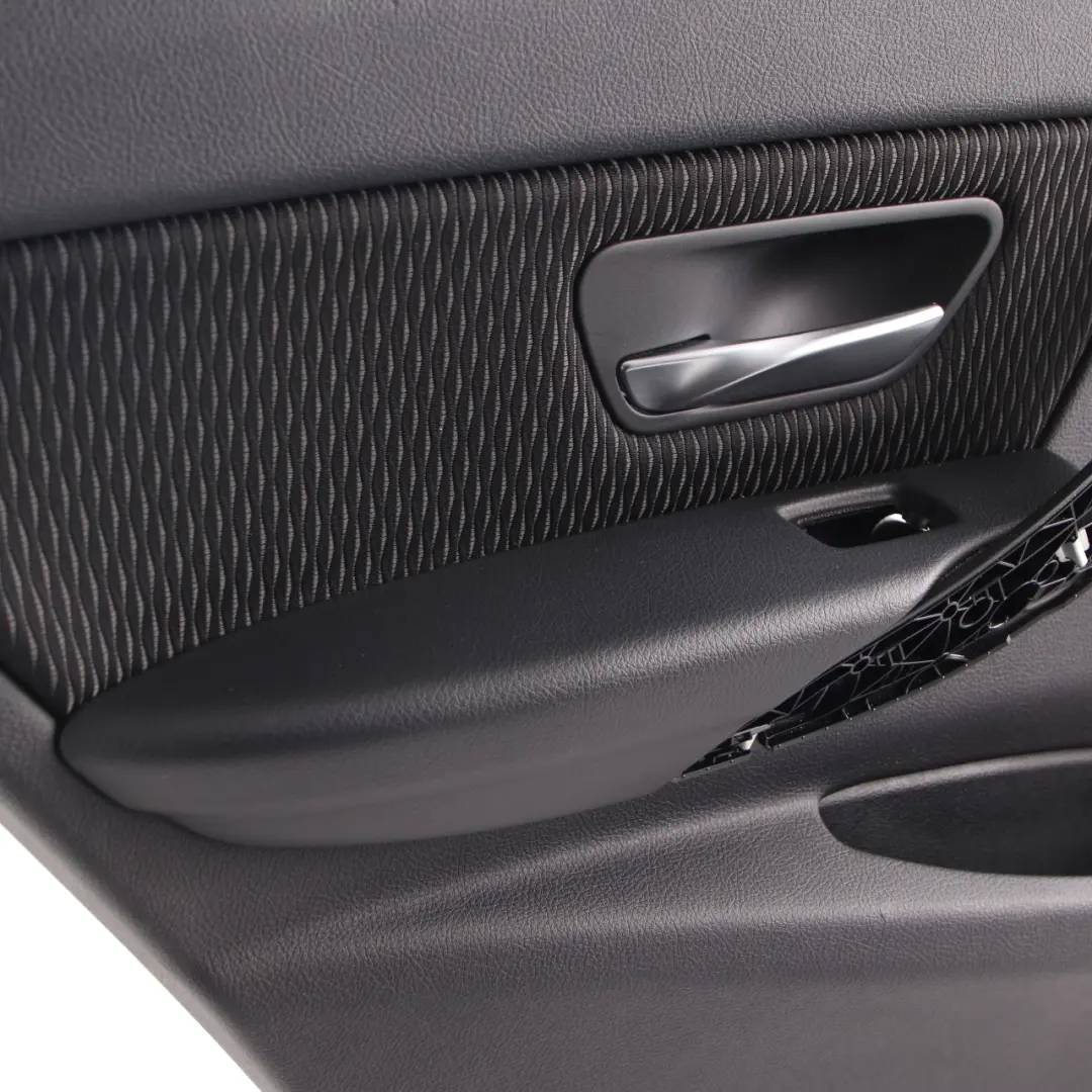 Revestimiento Cartón Puerta Trasera Izquierda Tela Move Antracita para BMW 3 F30 F31 con número de pieza 7280895 BMW 3 F30 F31 Revestimiento Cartón Puerta Trasera Izquierda Tela Move Antracita - SKU 7280895 - Número de pieza 7280895