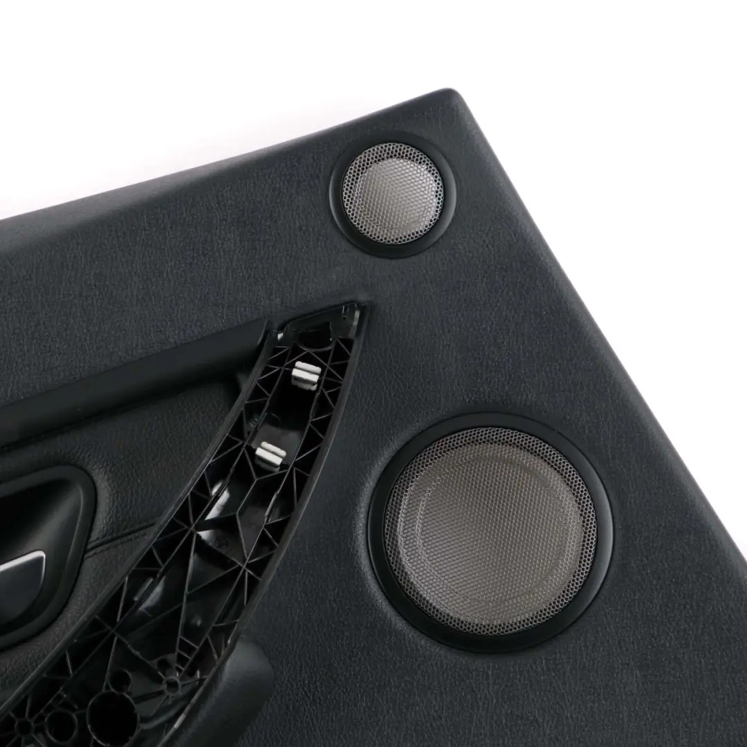 Panel Forro Puerta Trasera Izquierda Cuero Dakota Negro para BMW F30 F31 con número de pieza 7281017 BMW F30 F31 Panel Forro Puerta Trasera Izquierda Cuero Dakota Negro - SKU 7281017 - Número de pieza 7281017