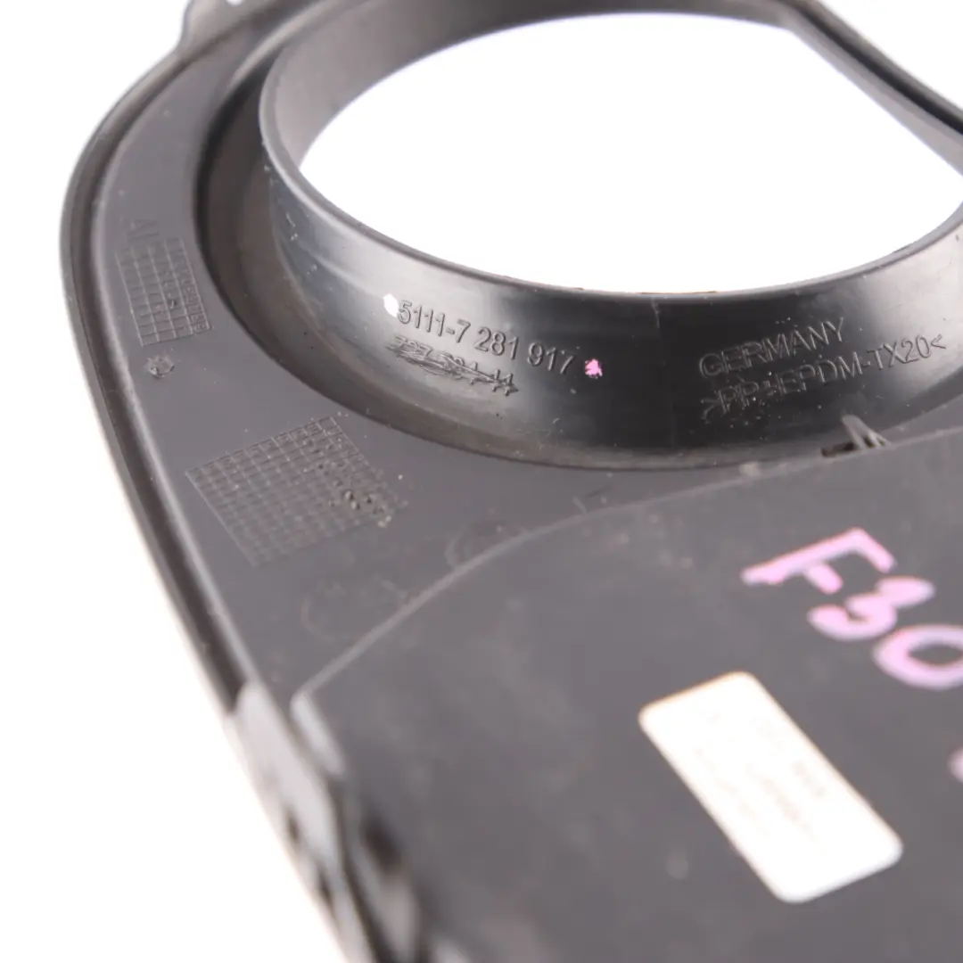 Paraurti Anteriore Griglia Parzialmente Aperta Destra Nero 7281918 per BMW F30 F31 con numero di parte 7281917 BMW F30 F31 Paraurti Anteriore Griglia Parzialmente Aperta Destra Nero 7281918 - SKU 7281917 - Numero di parte 7281917