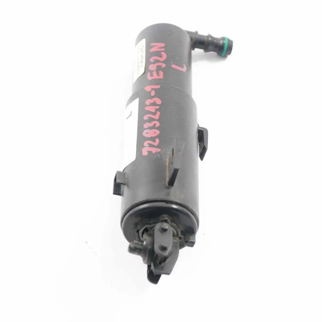 Ugello Lavafari Cilindro Spruzzatore Fari Sinistro 4872039 per BMW E92 E93 LCI con numero di parte 7283213 BMW E92 E93 LCI Ugello Lavafari Cilindro Spruzzatore Fari Sinistro 4872039 - SKU 7283213-1 - Numero di parte 7283213