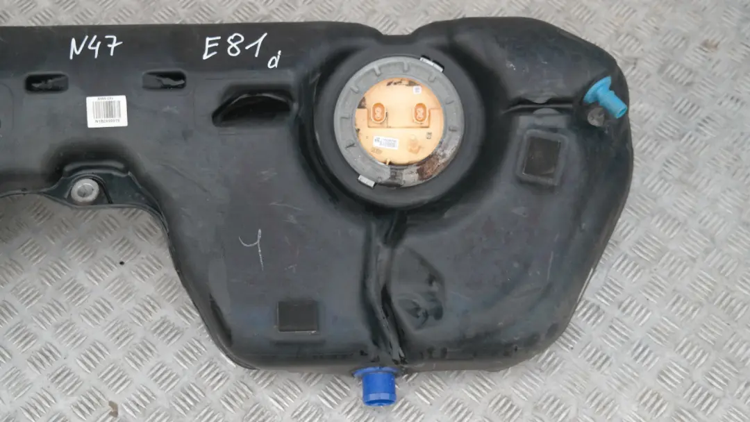 Reservoir de carburant plast. N47 116d 118d 120d 123d pour BMW 1 Serie E81 E87 LCI à propos du numéro de pièce 7283801 BMW 1 Serie E81 E87 LCI Reservoir de carburant plast. N47 116d 118d 120d 123d - SKU 7283801-1 - Numéro de pièce 7283801