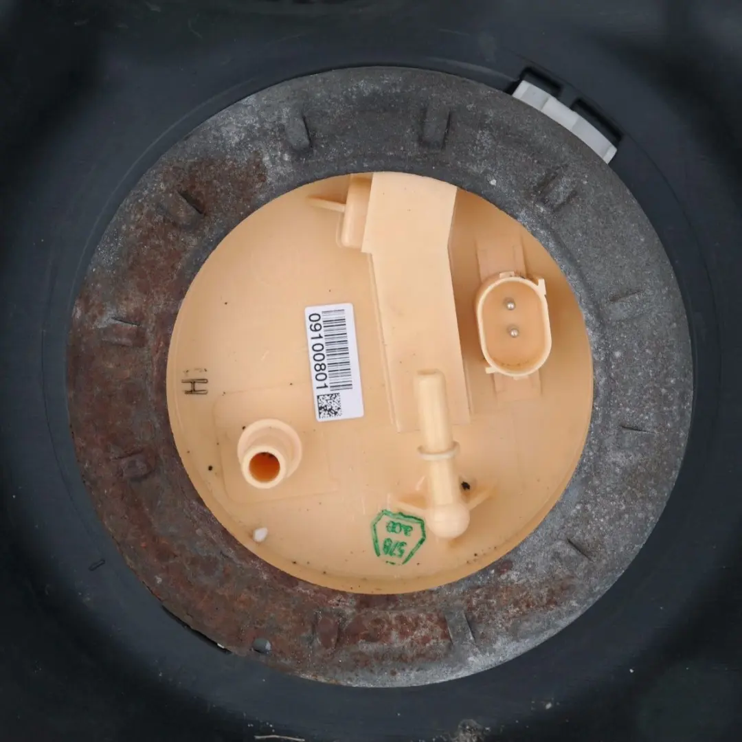 BMW 1 Series E82 E88 Complete Fuel Tank with Pump Diesel 118d 120d 123d N47 N47S - SKU 7283804-1 - Part number 7283804