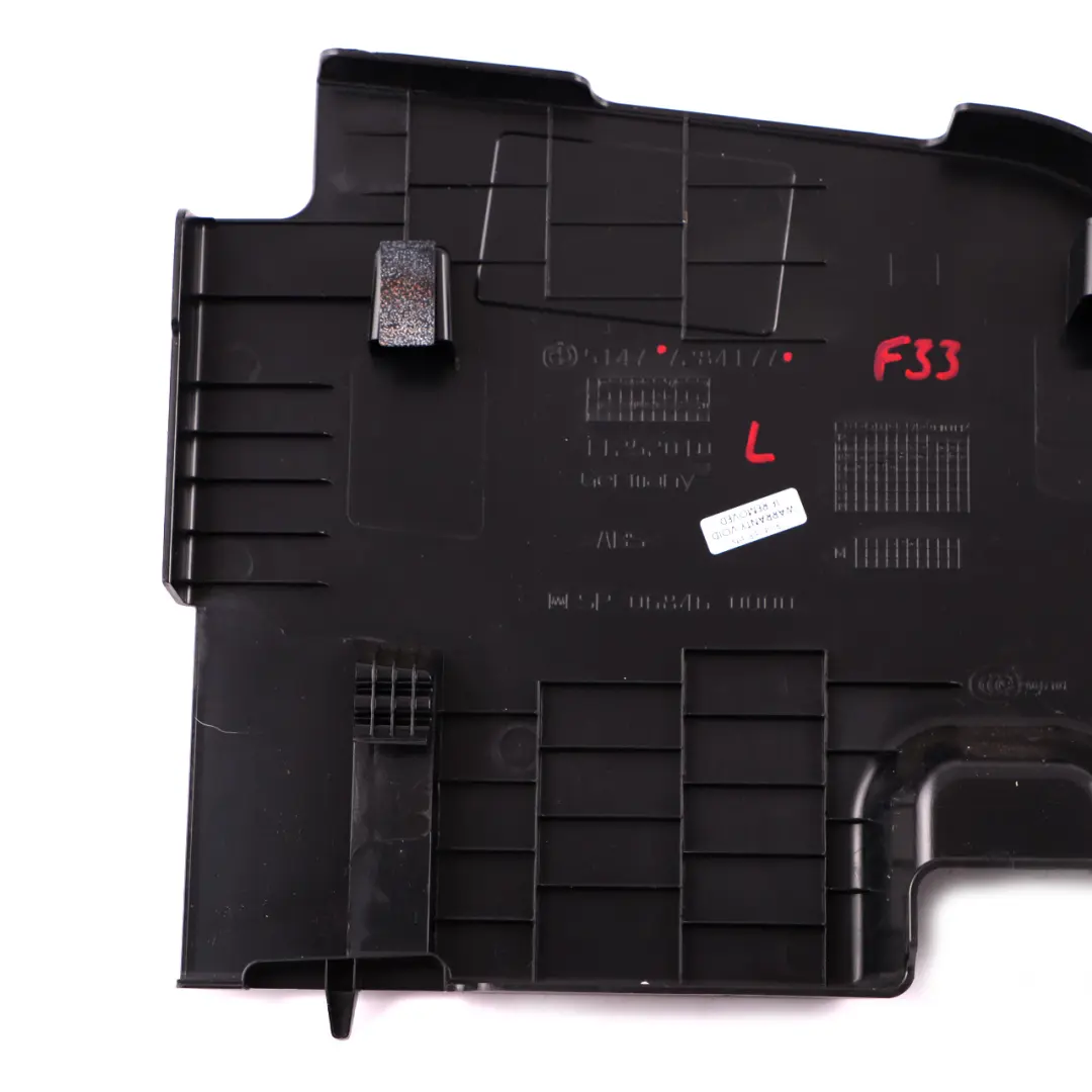 Trim Panel Cover Sinistra per BMW 4 F33 F83 M4 Cabrio Hardtop con numero di parte 7284177 BMW 4 F33 F83 M4 Cabrio Hardtop Trim Panel Cover Sinistra - SKU 7284177 - Numero di parte 7284177