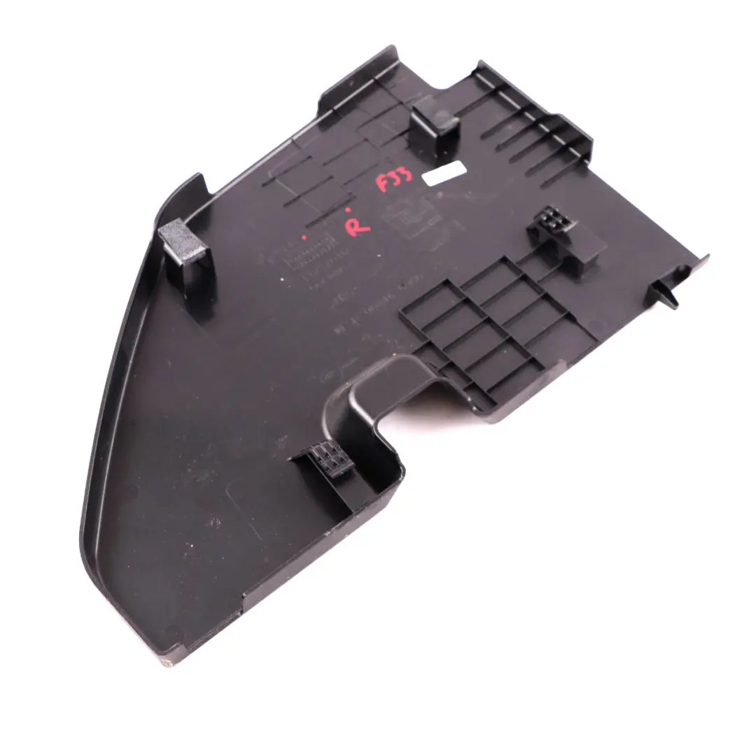 Zaślepka Panel Osłona Obudowa Bagażnika Prawa do BMW F33 F83 M4 o numerze 7284178 BMW F33 F83 M4 Zaślepka Panel Osłona Obudowa Bagażnika Prawa - SKU 7284178 - Numer Części 7284178