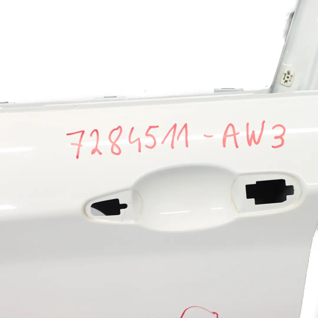 Porta anteriore sinistra Alpinweiss Weiss Alpine White - 300 per BMW F20 con numero di parte 7284511 BMW F20 Porta anteriore sinistra Alpinweiss Weiss Alpine White - 300 - SKU 7284511-AW3 - Numero di parte 7284511