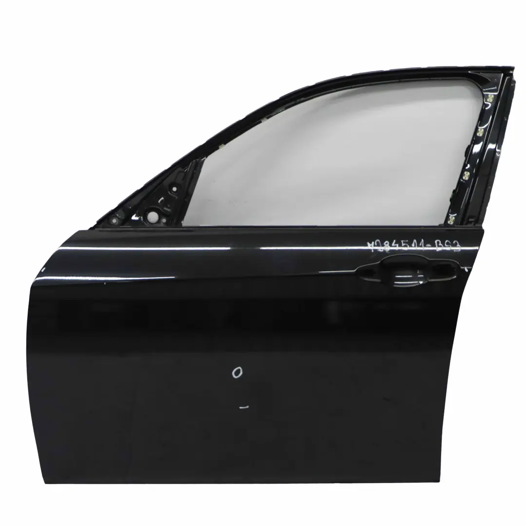 Tür Vorne Links Black Sapphire Schwarz Metallic - 475 für BMW F20 mit Teilenummer 7284511 BMW F20 Tür Vorne Links Black Sapphire Schwarz Metallic - 475 - SKU 7284511-BS3 - Teilenummer 7284511