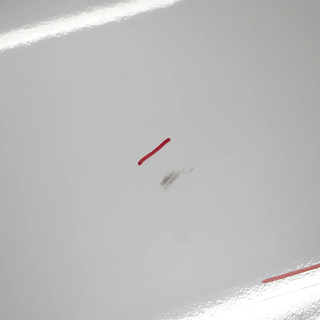 Porta anteriore sinistra Mineral Weiss White Metallic - A96 per BMW F20 con numero di parte 7284511 BMW F20 Porta anteriore sinistra Mineral Weiss White Metallic - A96 - SKU 7284511-MW1 - Numero di parte 7284511