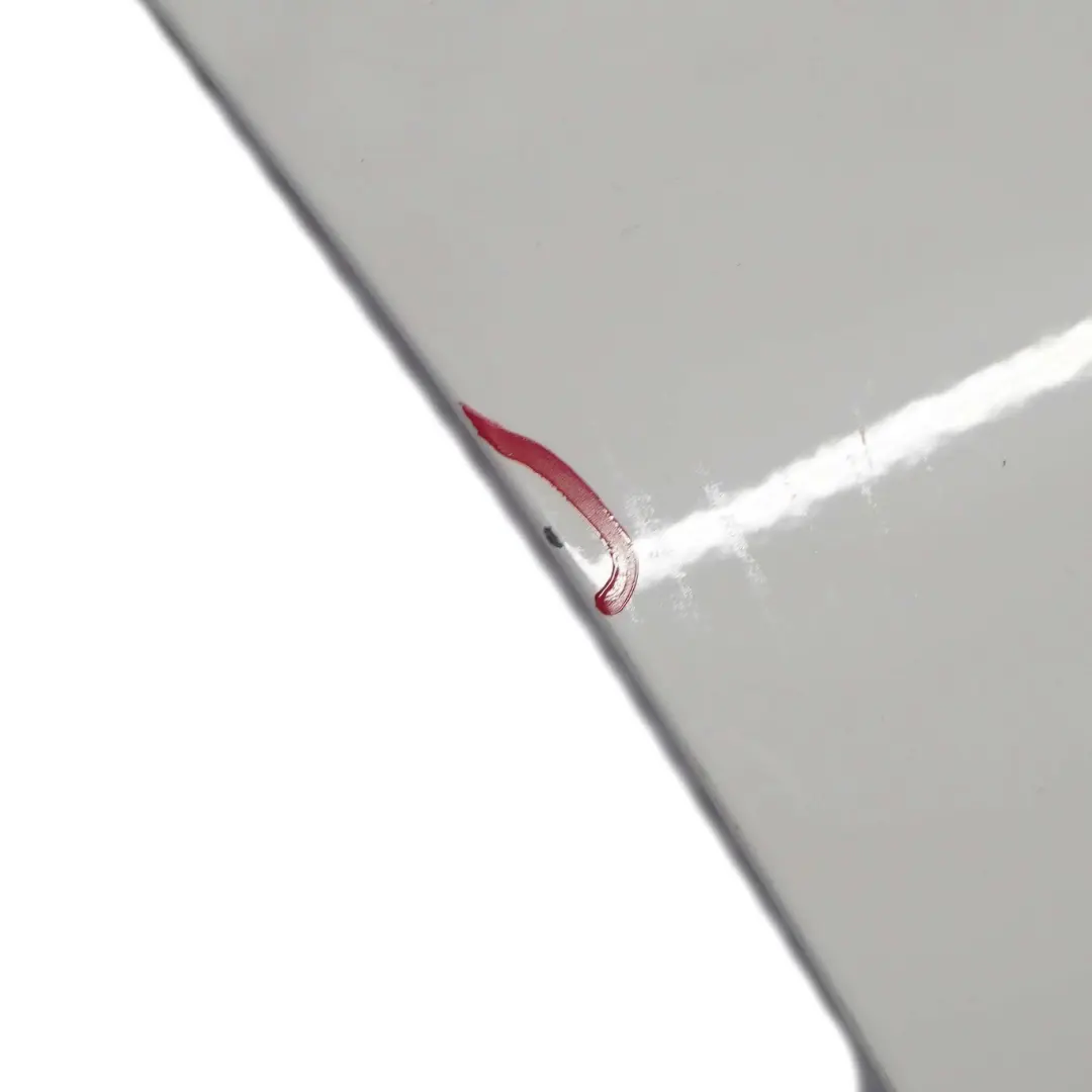 Puerta Delantera Derecha Alpinweiss Blanco Alpino - 300 para BMW F20 con número de pieza 7284512 BMW F20 Puerta Delantera Derecha Alpinweiss Blanco Alpino - 300 - SKU 7284512-AW4 - Número de pieza 7284512