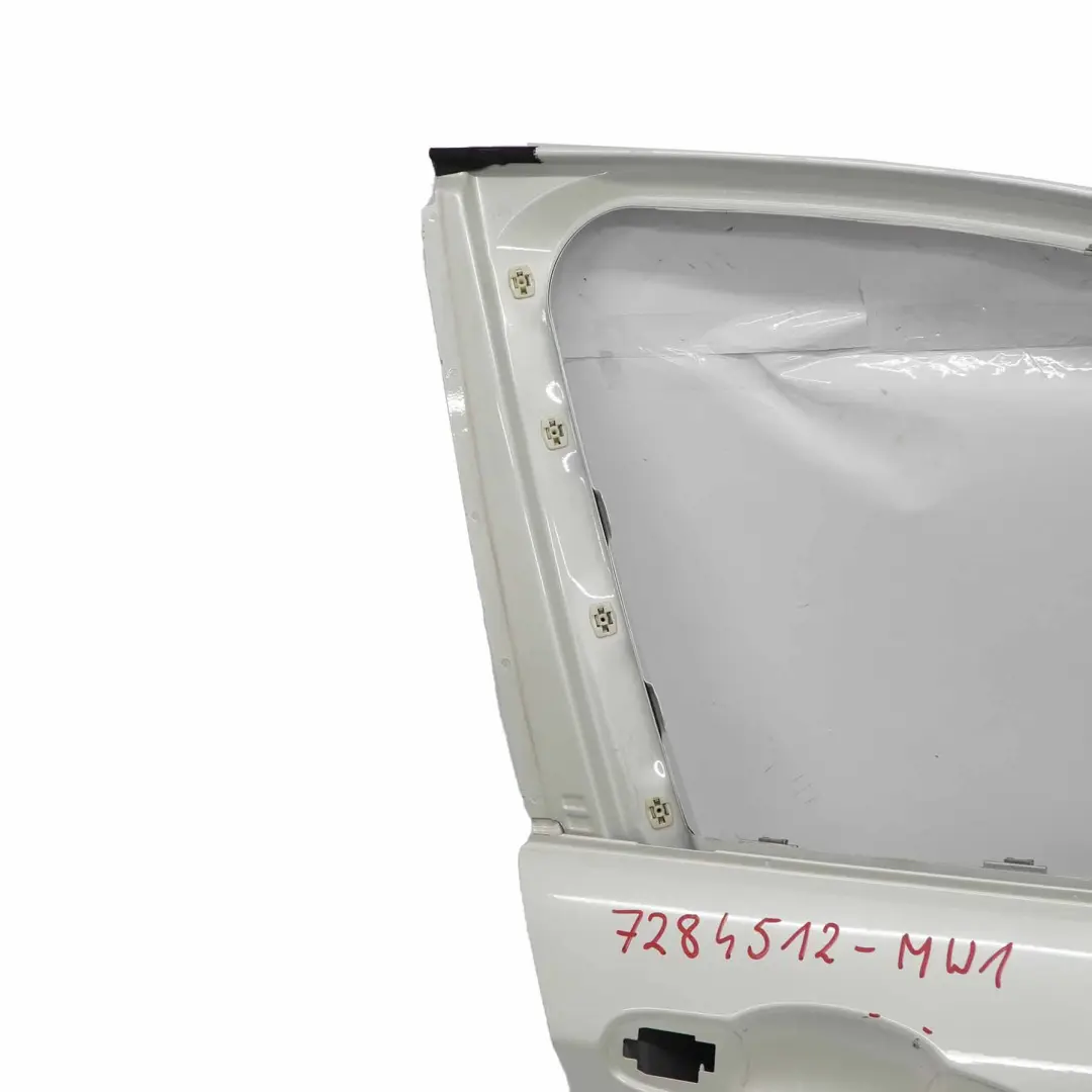 Puerta Delantera Derecha Mineralweiss Blanco Mineral Metalizado - A96 para BMW F20 con número de pieza 7284512 BMW F20 Puerta Delantera Derecha Mineralweiss Blanco Mineral Metalizado - A96 - SKU 7284512-MW1 - Número de pieza 7284512