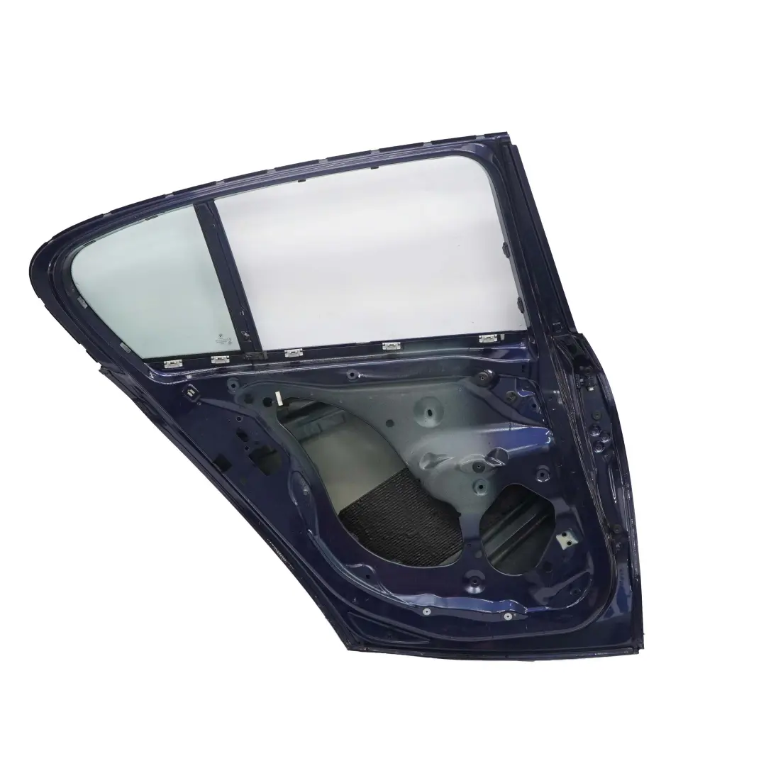 Drzwi Lewe Tylne Tył Tiefseeblau - A76 do BMW F20 o numerze 7284515 BMW F20 Drzwi Lewe Tylne Tył Tiefseeblau - A76 - SKU 7284515-DSB2 - Numer Części 7284515