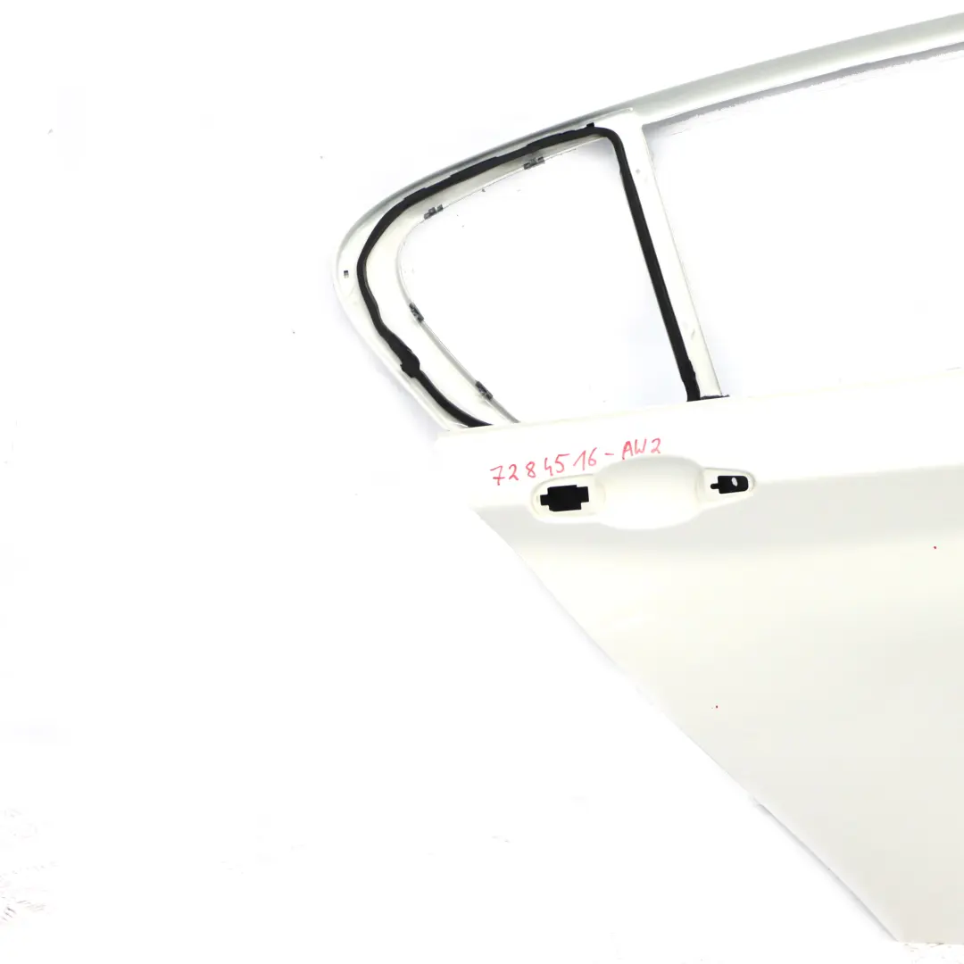 Puerta Trasera Derecha Alpinweiss Blanco Alpino - 300 para BMW F20 con número de pieza 7284516 BMW F20 Puerta Trasera Derecha Alpinweiss Blanco Alpino - 300 - SKU 7284516-AW2 - Número de pieza 7284516