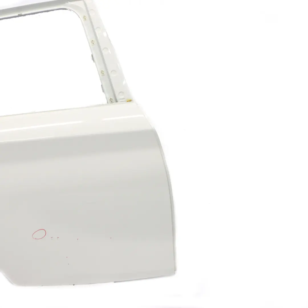 Puerta Trasera Derecha Alpinweiss Alpine White - 300 para BMW F20 con número de pieza 7284516 BMW F20 Puerta Trasera Derecha Alpinweiss Alpine White - 300 - SKU 7284516-AW4 - Número de pieza 7284516