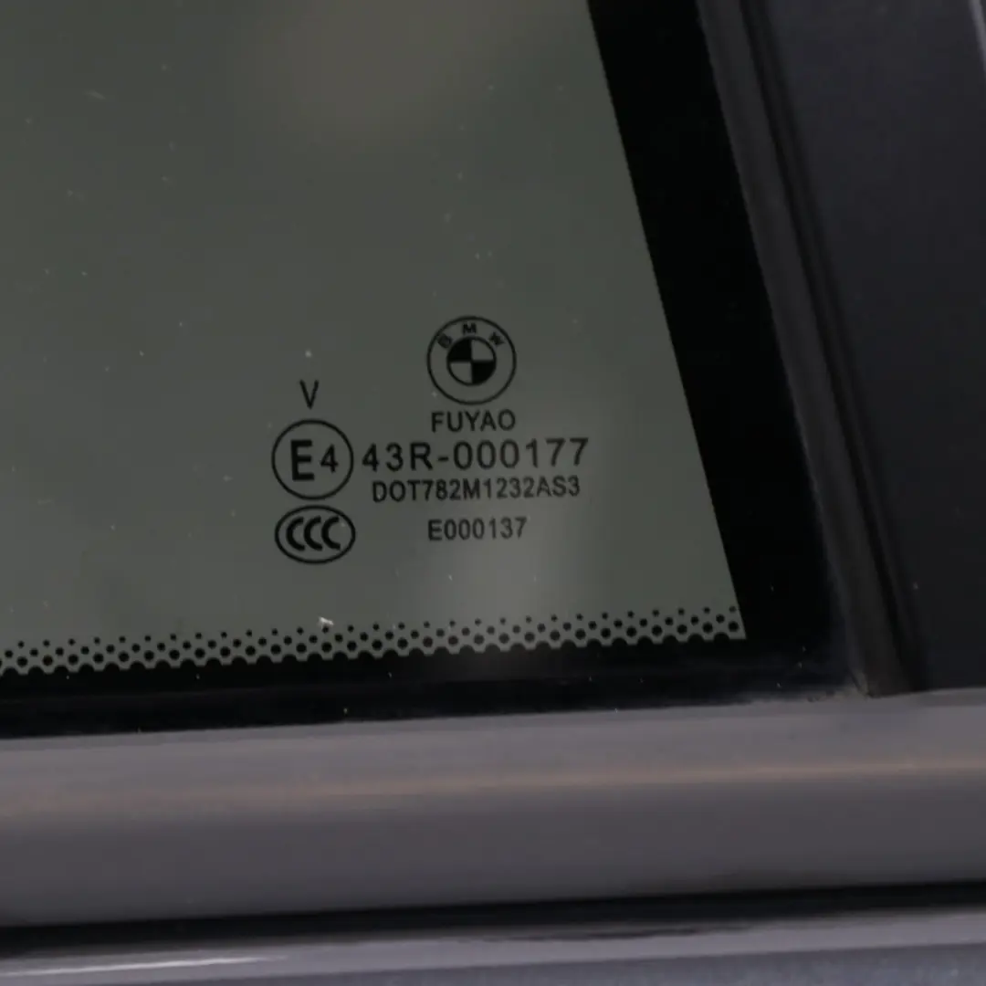 Drzwi Prawe Tylne Czarna Black Sapphire Metallic - 475 do BMW F20 o numerze 7284516 BMW F20 Drzwi Prawe Tylne Czarna Black Sapphire Metallic - 475 - SKU 7284516-BS1 - Numer Części 7284516