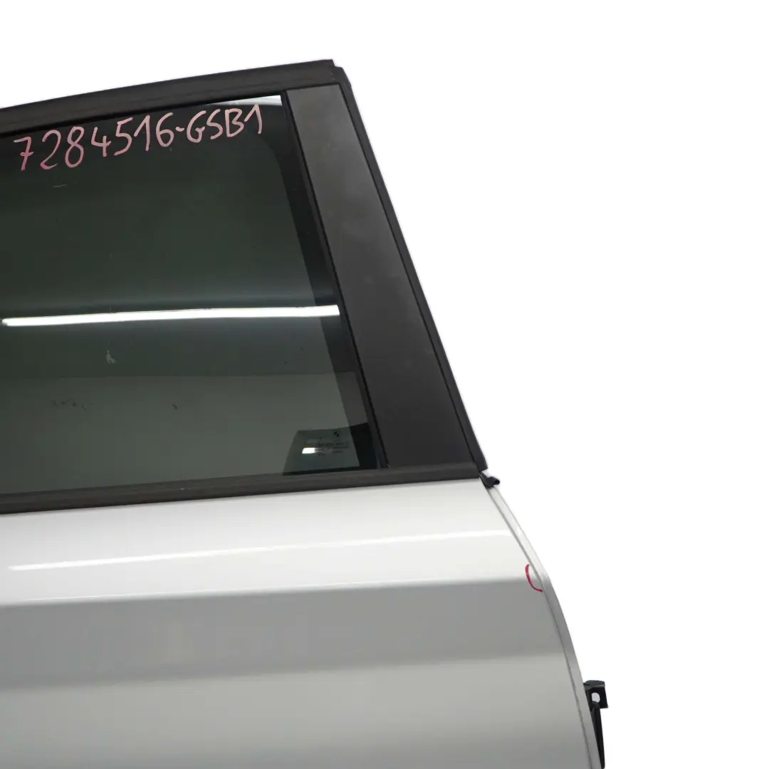Puerta Trasera Derecha Glacier Silber Silver Metallic - A83 para BMW F20 con número de pieza 7284516 BMW F20 Puerta Trasera Derecha Glacier Silber Silver Metallic - A83 - SKU 7284516-GSB1 - Número de pieza 7284516