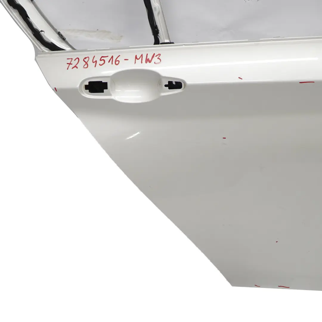 Puerta Trasera Derecha Blanco Mineralweiss Metalizado - A96 para BMW F20 con número de pieza 7284516 BMW F20 Puerta Trasera Derecha Blanco Mineralweiss Metalizado - A96 - SKU 7284516-MW3 - Número de pieza 7284516