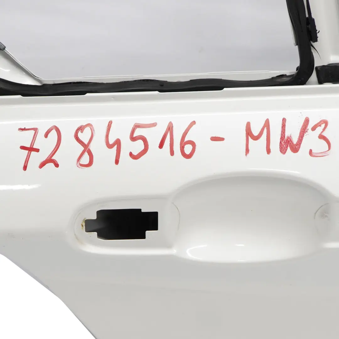 Puerta Trasera Derecha Blanco Mineralweiss Metalizado - A96 para BMW F20 con número de pieza 7284516 BMW F20 Puerta Trasera Derecha Blanco Mineralweiss Metalizado - A96 - SKU 7284516-MW3 - Número de pieza 7284516