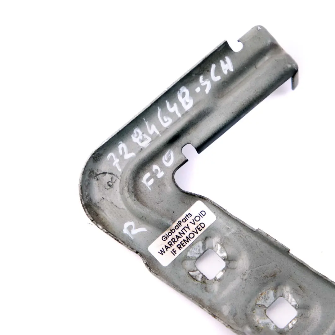 Staffa Montaggio Anteriore Destro Pannello Parafango Nero 668 per BMW F20 F21 con numero di parte 7284648 BMW F20 F21 Staffa Montaggio Anteriore Destro Pannello Parafango Nero 668 - SKU 7284648-SCH - Numero di parte 7284648