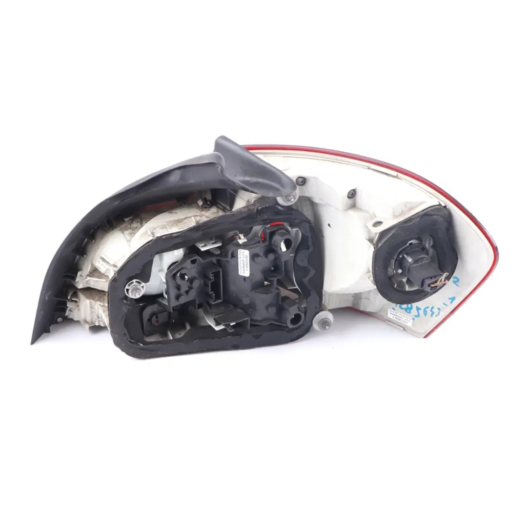  Fanale posteriore BMW E82 E88 Fanale posteriore sinistro colorato - SKU 7285641-1 - Numero di parte 7285641