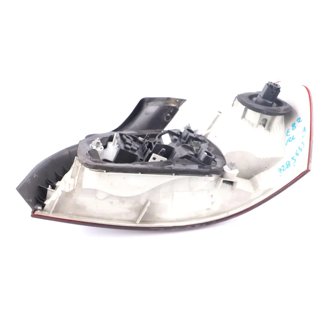  Fanale posteriore BMW E82 E88 Fanale posteriore sinistro colorato - SKU 7285641-1 - Numero di parte 7285641