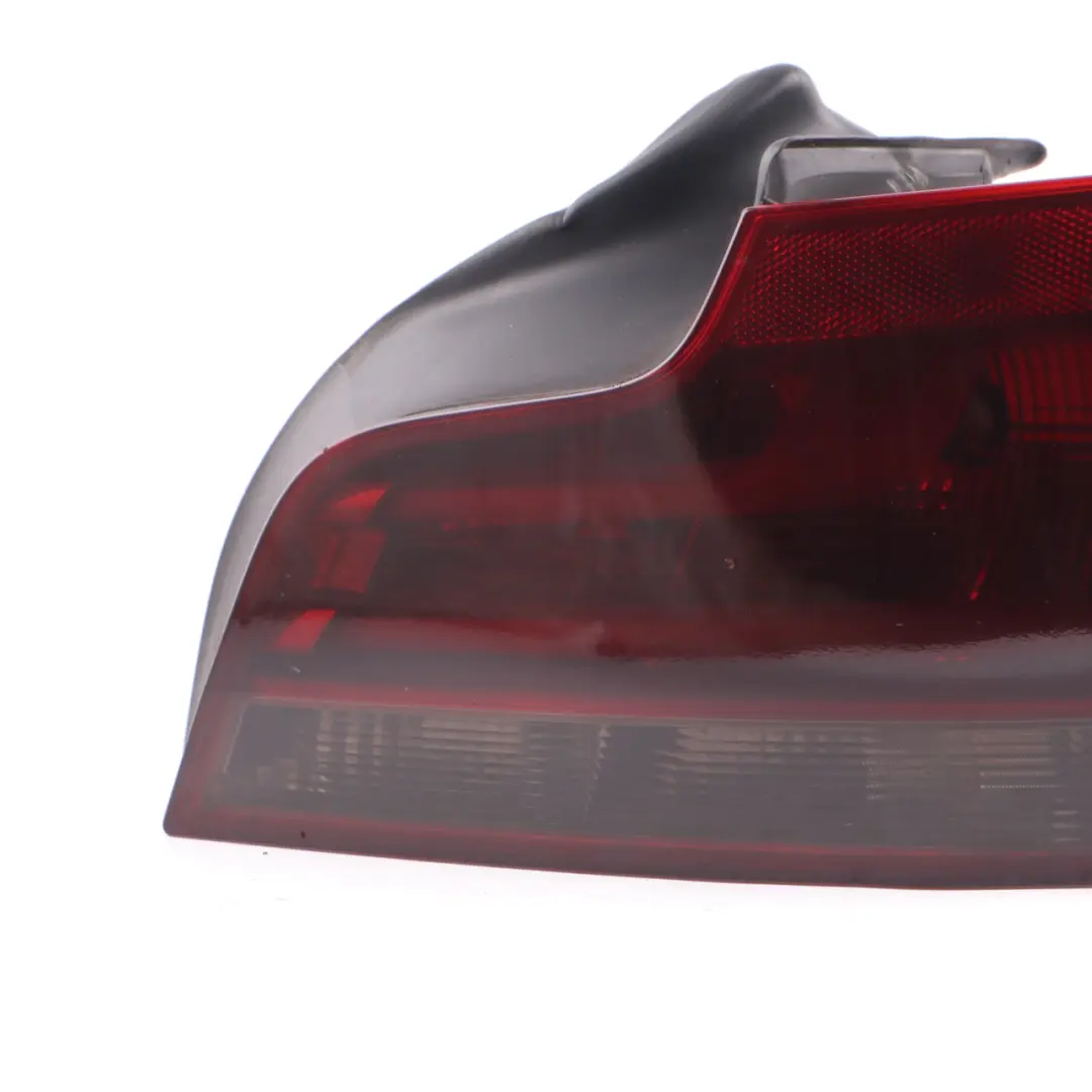 Fanale posteriore destro colorato per BMW E82 E88 con numero di parte 7285642 BMW E82 E88 Fanale posteriore destro colorato - SKU 7285642-1 - Numero di parte 7285642