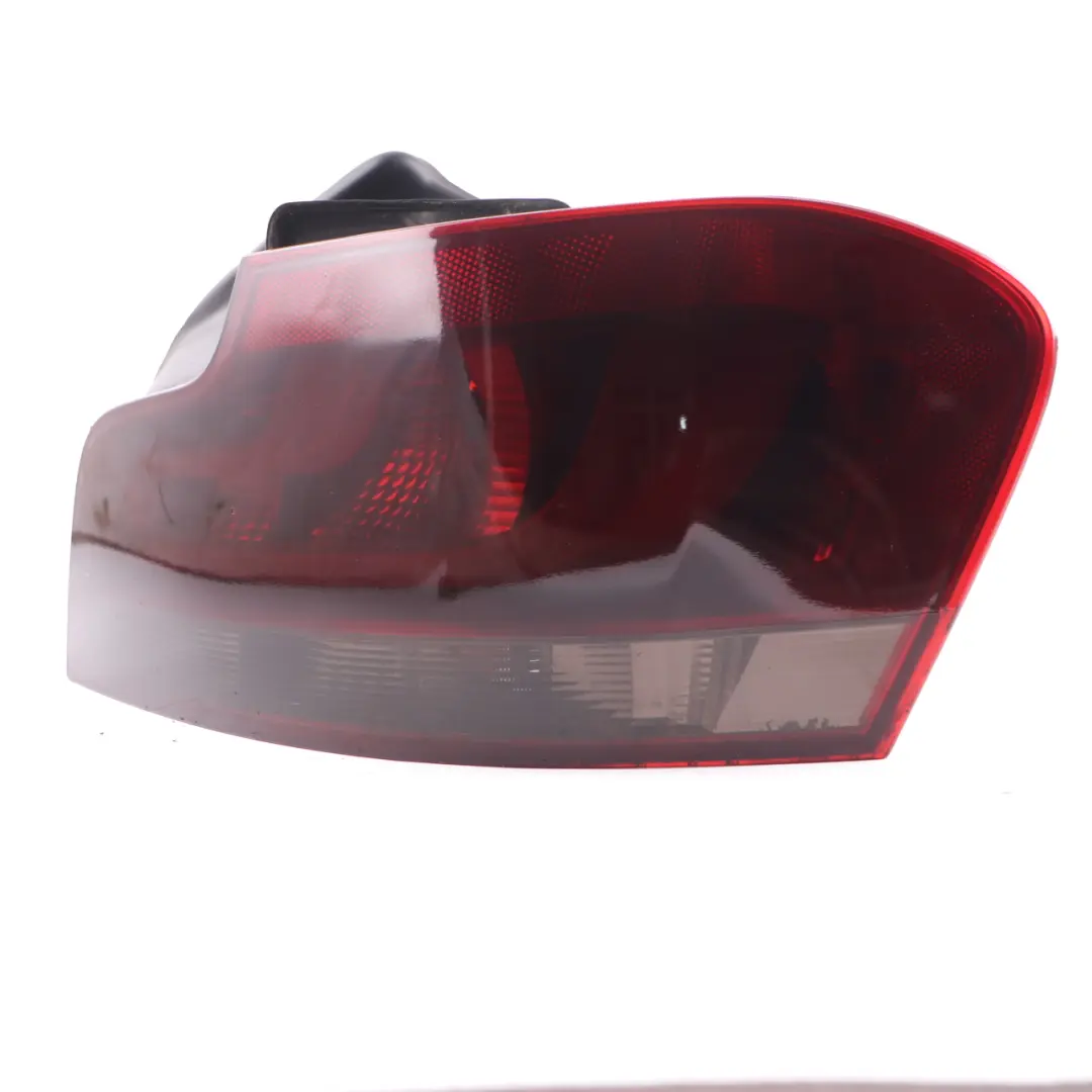 Fanale posteriore destro colorato per BMW E82 E88 con numero di parte 7285642 BMW E82 E88 Fanale posteriore destro colorato - SKU 7285642-1 - Numero di parte 7285642