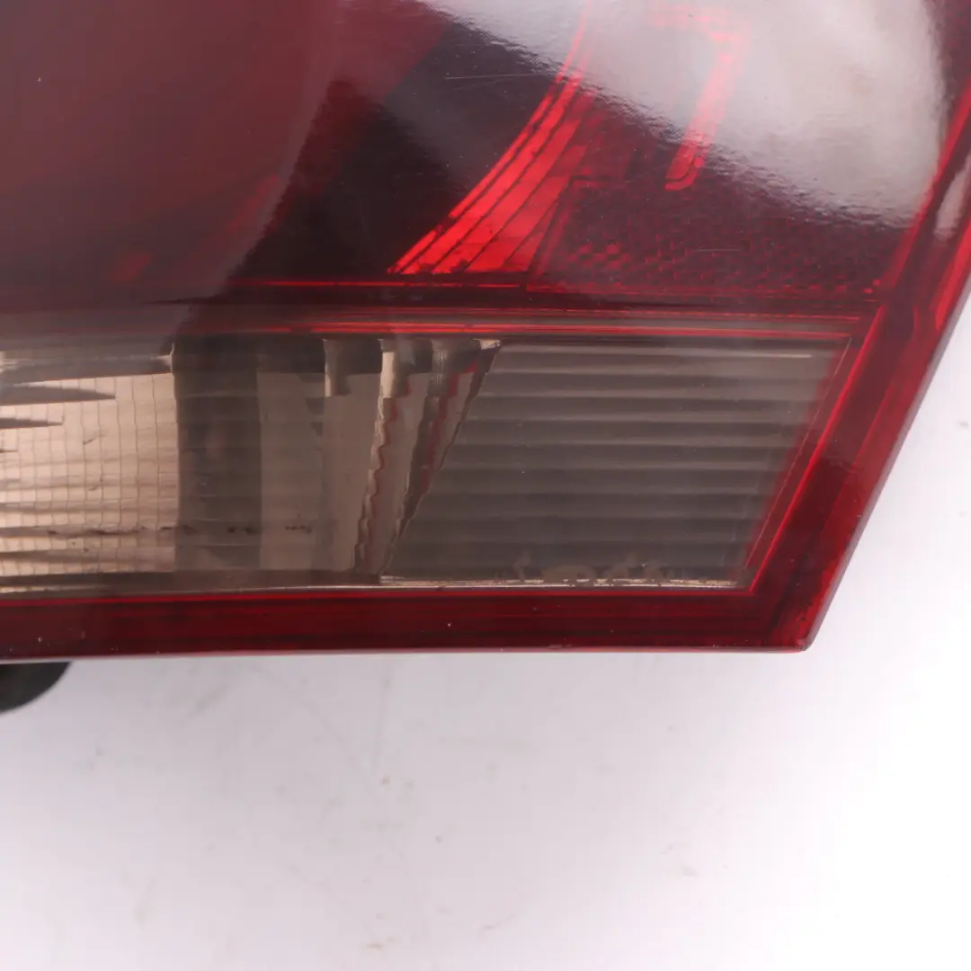 Feu arrière droit teinté pour BMW E82 E88 à propos du numéro de pièce 7285642 BMW E82 E88 Feu arrière droit teinté - SKU 7285642-1 - Numéro de pièce 7285642