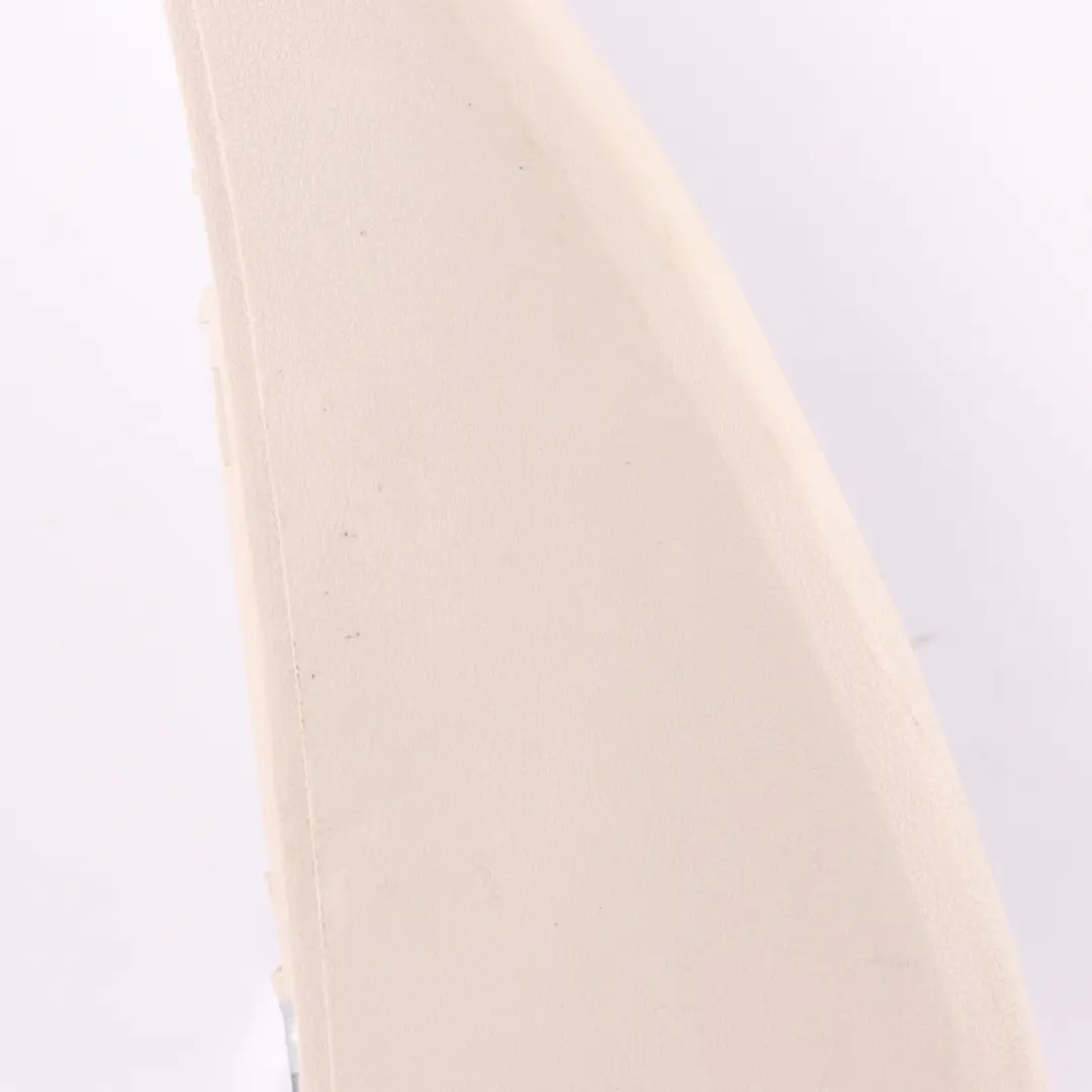 Modulo Aria Laterale Sedile Anteriore Destro Pannello Bianco per BMW F12 con numero di parte 7285954 BMW F12 Modulo Aria Laterale Sedile Anteriore Destro Pannello Bianco - SKU 7285954 - Numero di parte 7285954