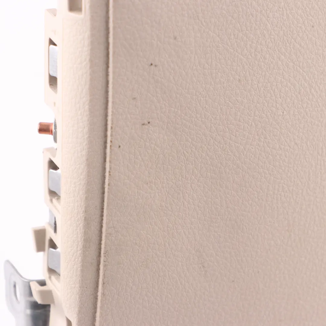 Módulo De Aire Lateral Asiento Delantero Derecho Panel Blanco para BMW F12 con número de pieza 7285954 BMW F12 Módulo De Aire Lateral Asiento Delantero Derecho Panel Blanco - SKU 7285954 - Número de pieza 7285954