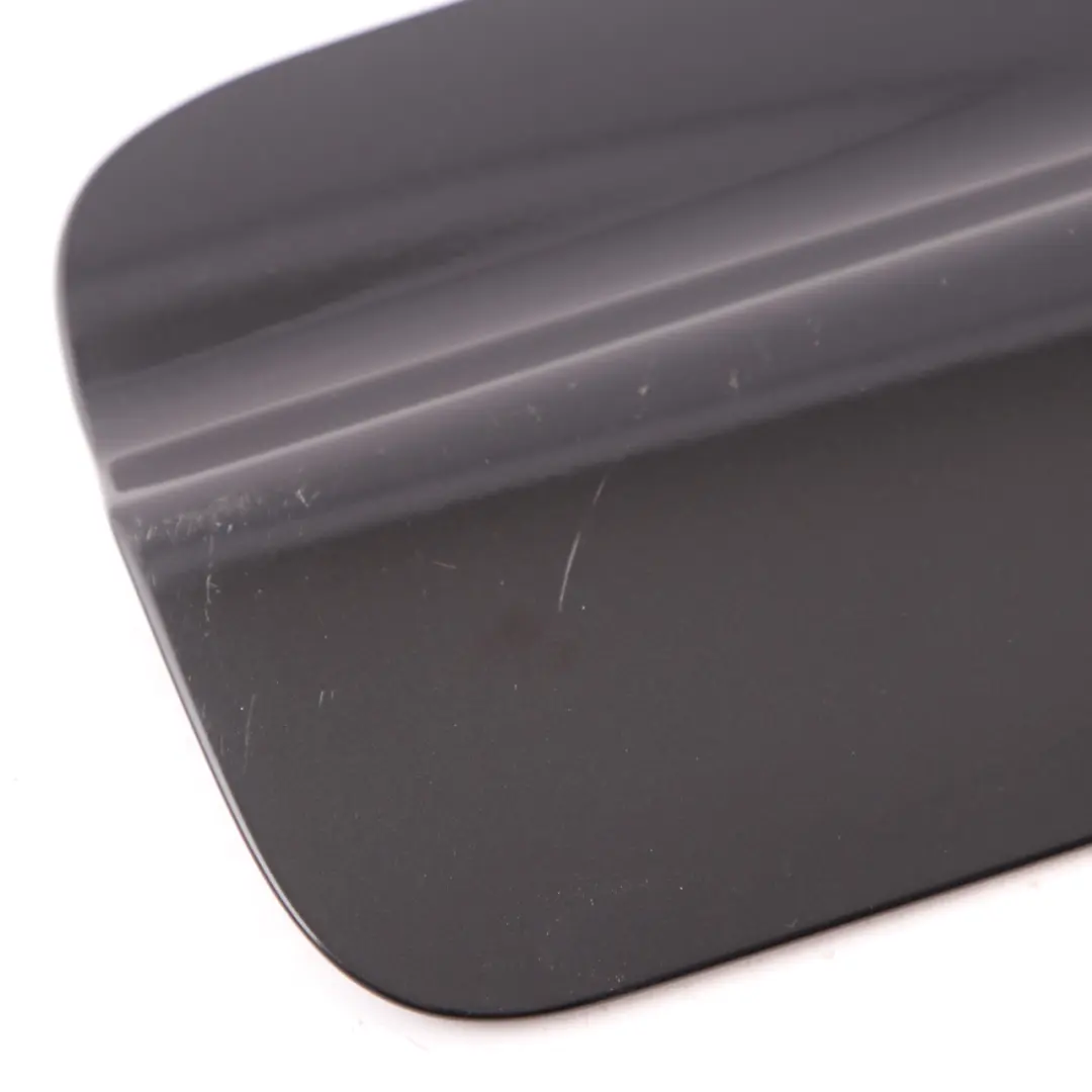 BMW F32 LCI Tankklappe Einfüllstutzen Abdeckung Schwarz Saphir Metallic 475 - SKU 7286001-BS - Teilenummer 7286001